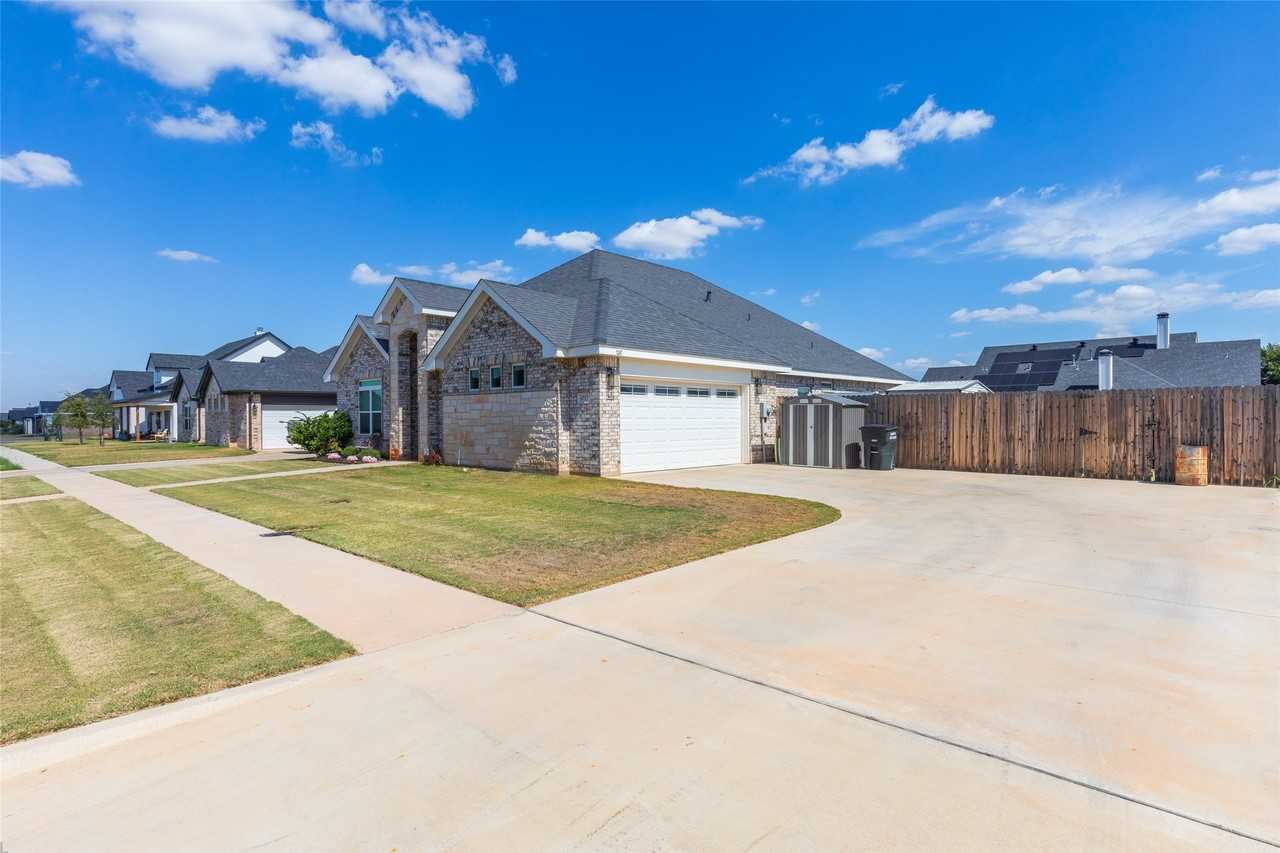 6717 Red Yucca Rd - Photo 3 of 40