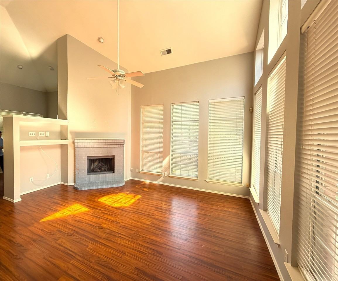 3224 Green Ct - Photo 2 of 15