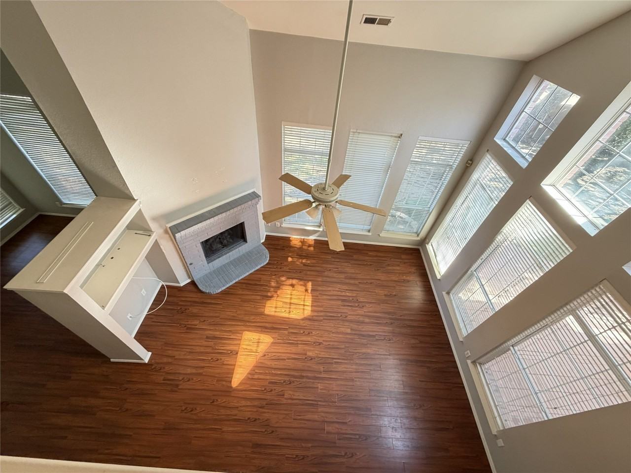 3224 Green Ct - Photo 3 of 15