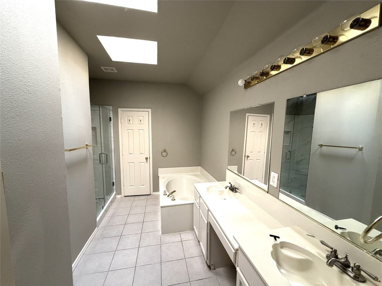 3224 Green Ct - Photo 4 of 15