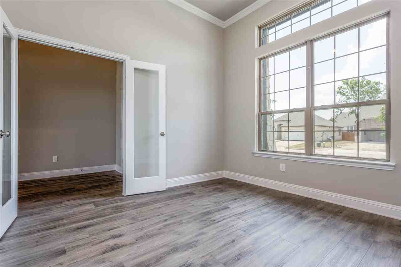 2921 Pronghorn Dr - Photo 3 of 35