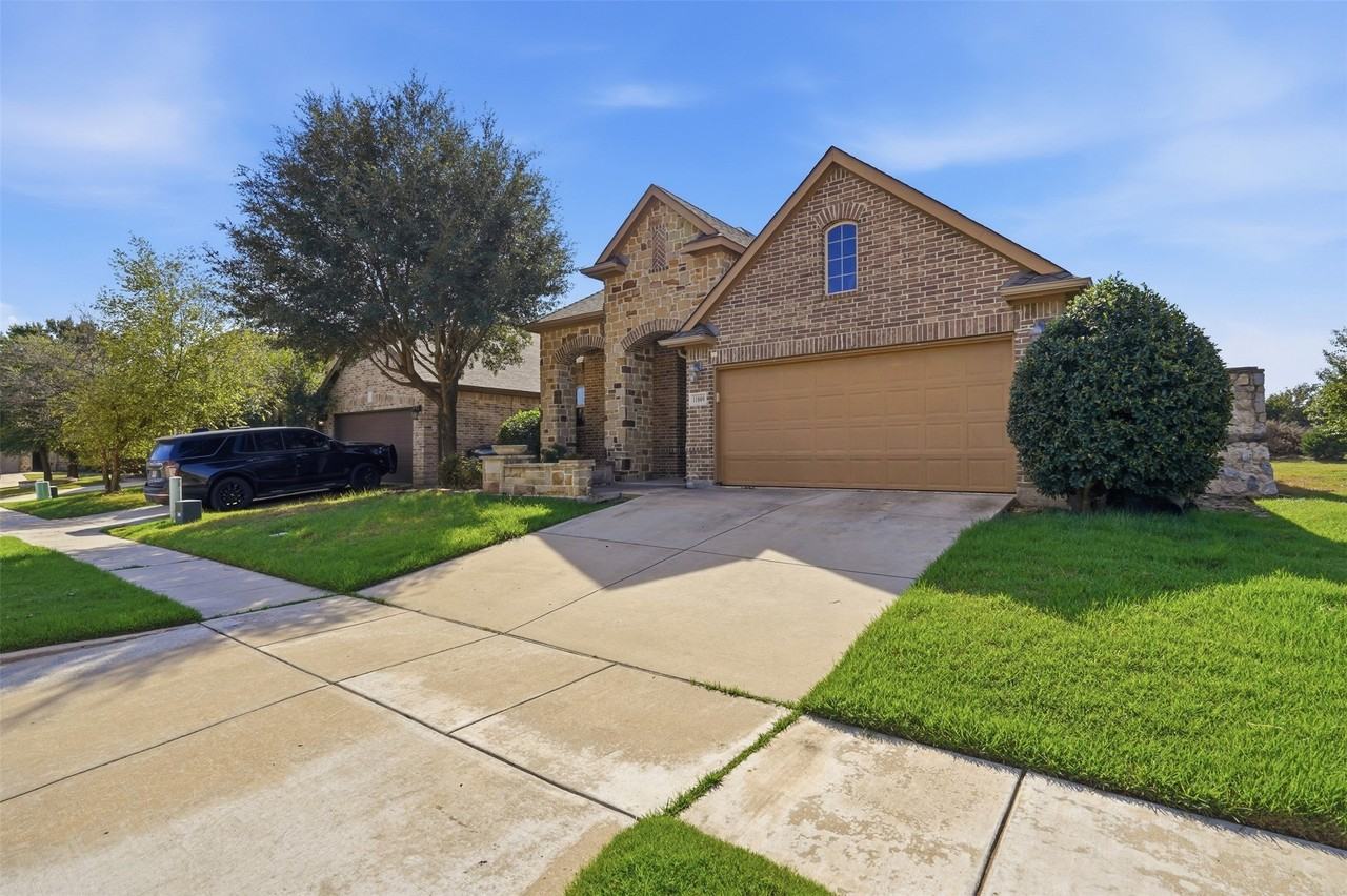 11809 Bertram Rd - Photo 3 of 37