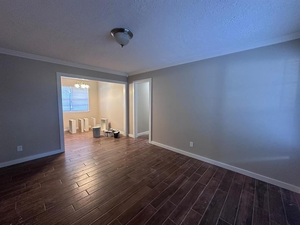 505 Clearview Dr - Photo 3 of 12