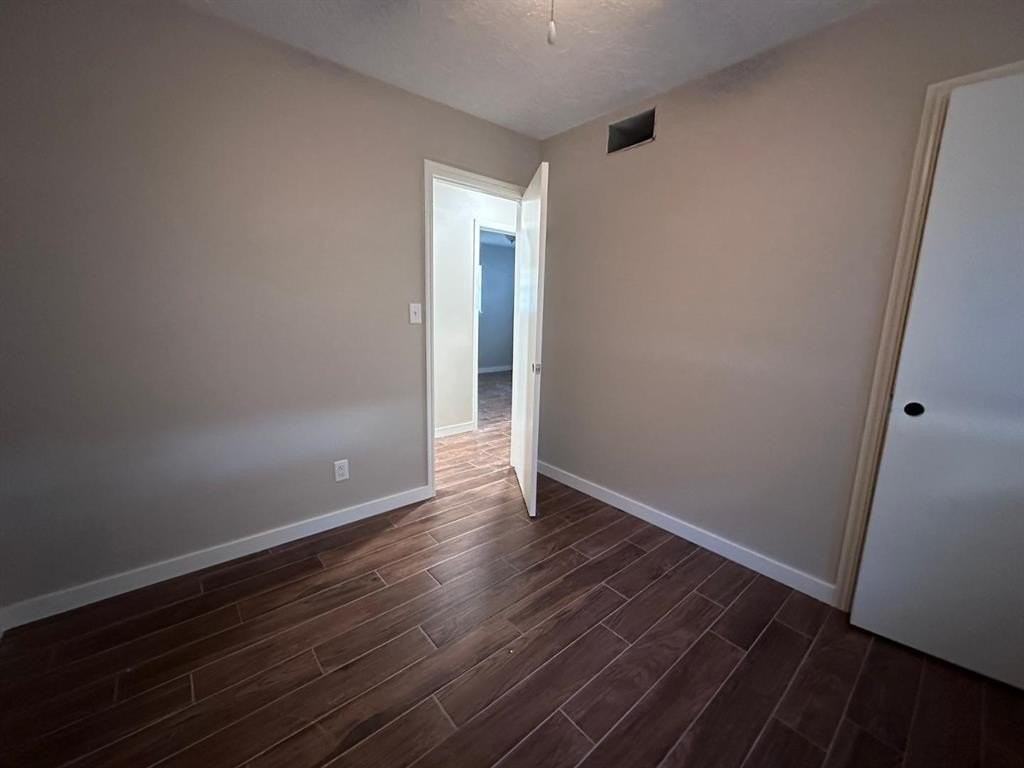 505 Clearview Dr - Photo 6 of 12