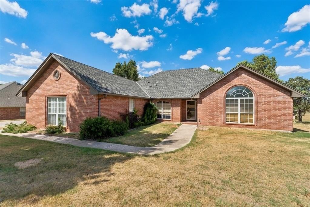 15069 Scottsdale Ln - Photo 2 of 31