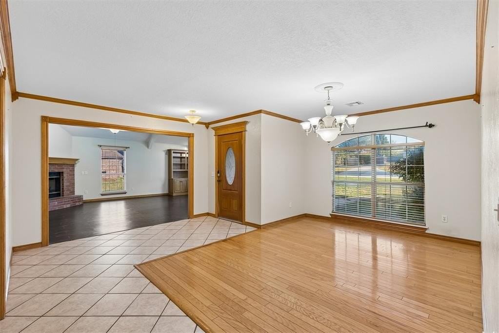 15069 Scottsdale Ln - Photo 7 of 31
