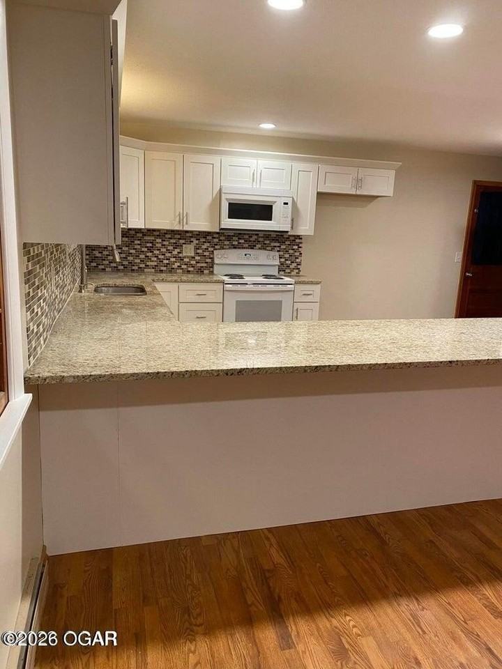 13620 Kodiak Rd - Photo 3 of 14