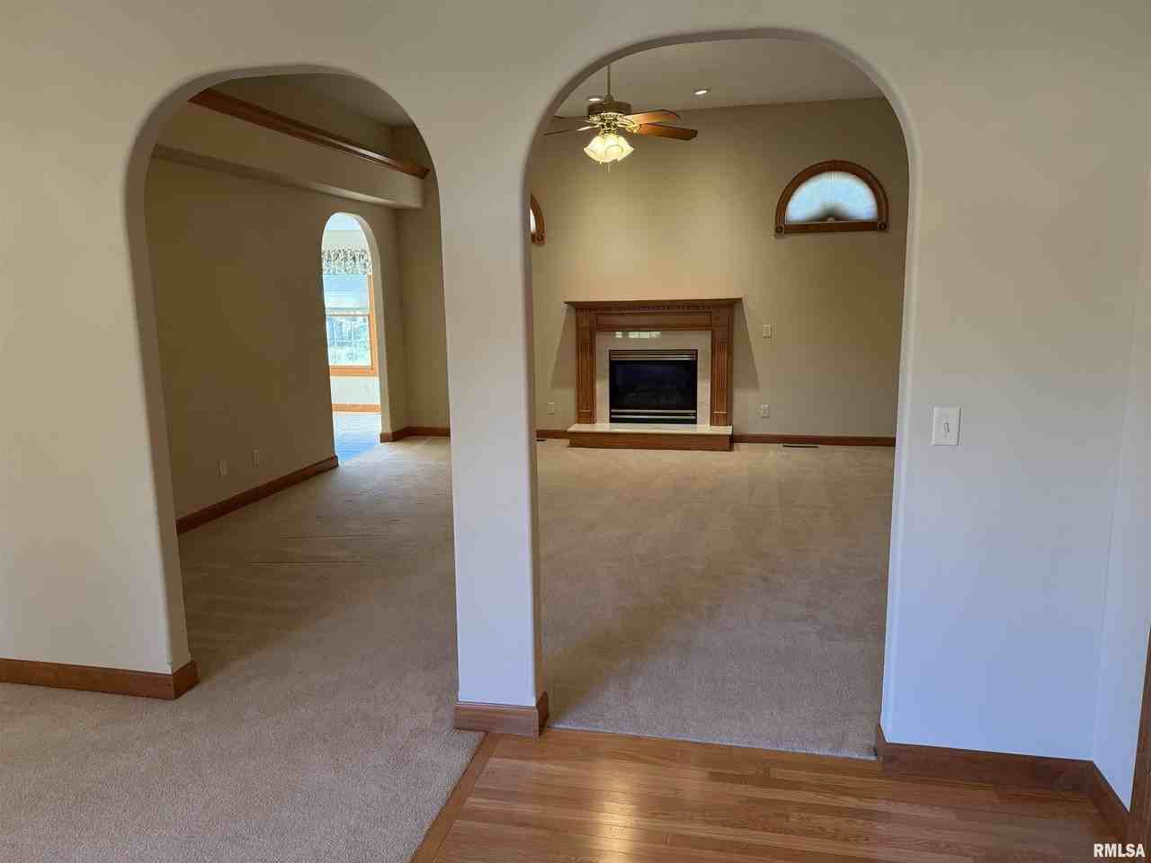 6800 Ironwood Dr - Photo 5 of 33