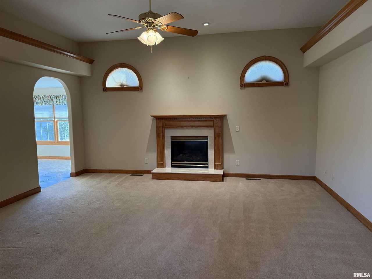 6800 Ironwood Dr - Photo 6 of 33