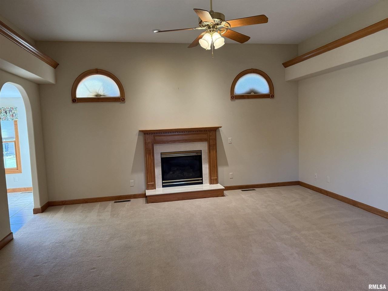 6800 Ironwood Dr - Photo 7 of 33