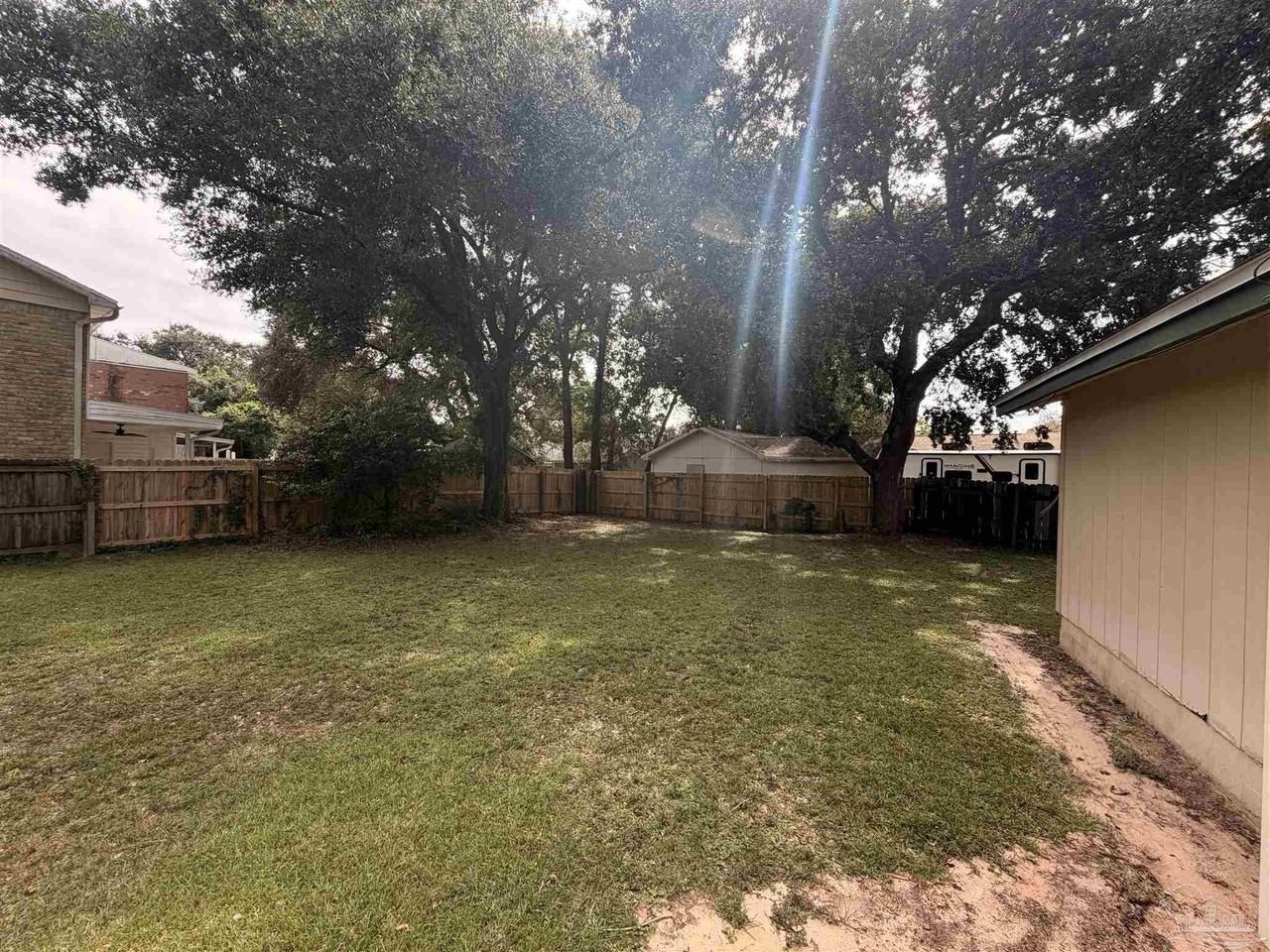 4188 Aqua Vista Dr - Photo 6 of 27