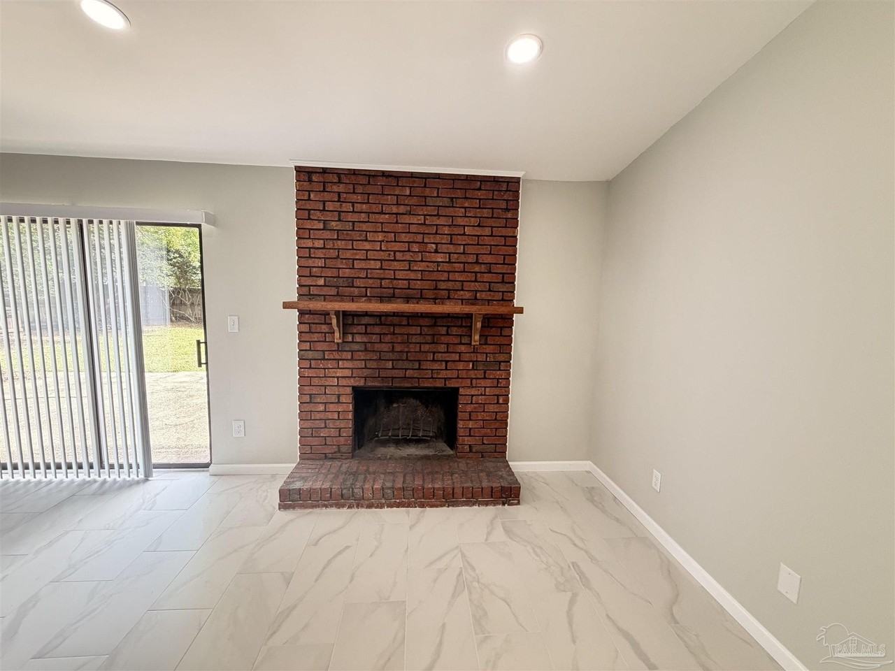 4188 Aqua Vista Dr - Photo 7 of 27