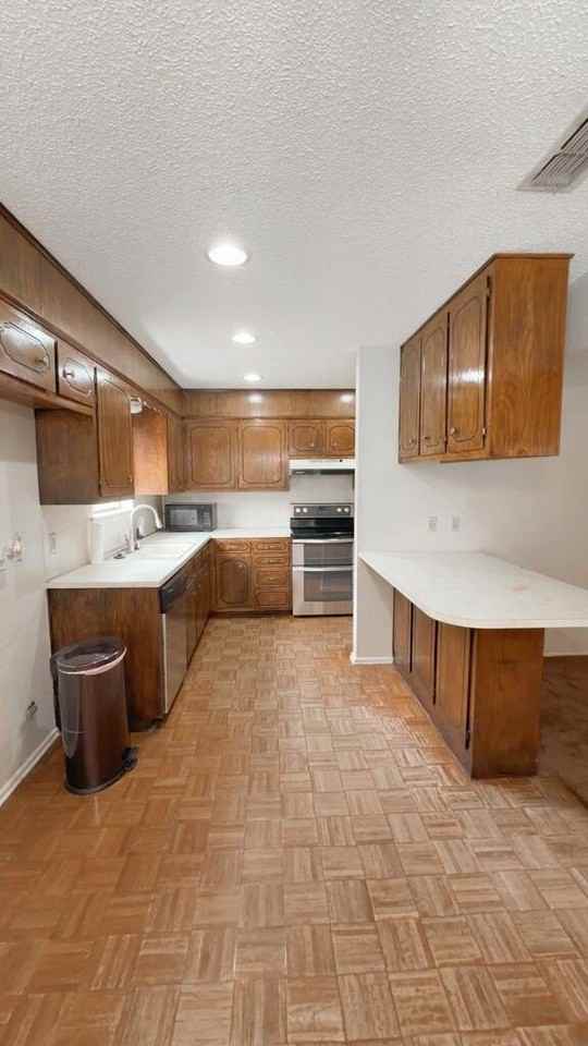 3705 Dentcrest Dr - Photo 6 of 19