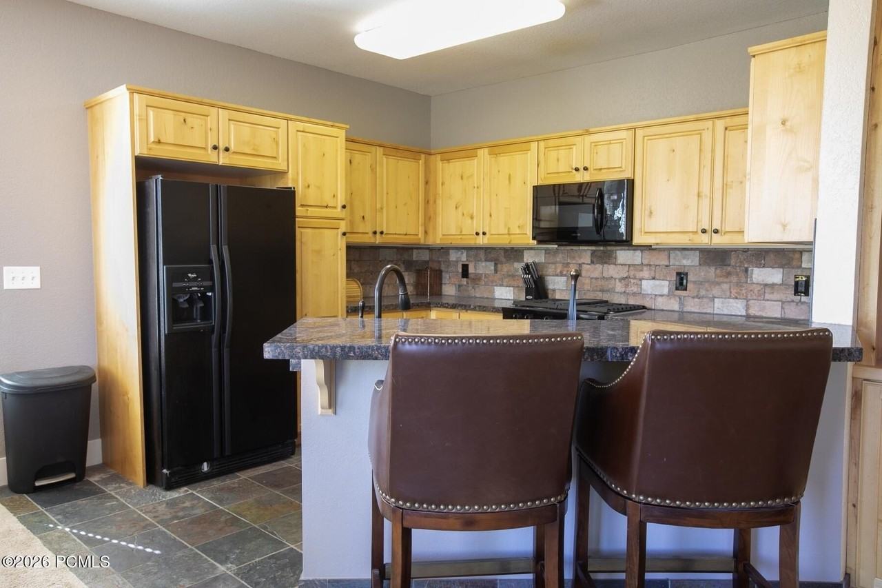 8371 Meadowview Dr #N22 - Photo 7 of 23
