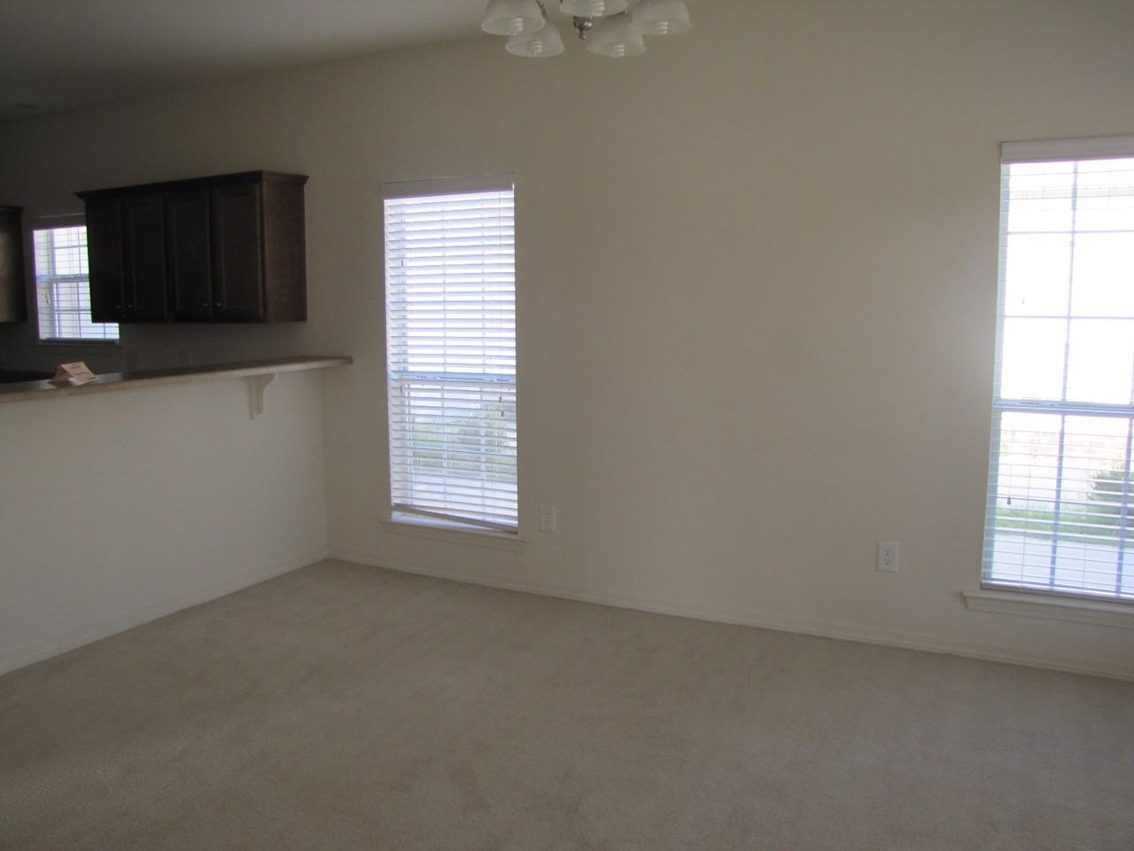33213 Stables Dr - Photo 2 of 13