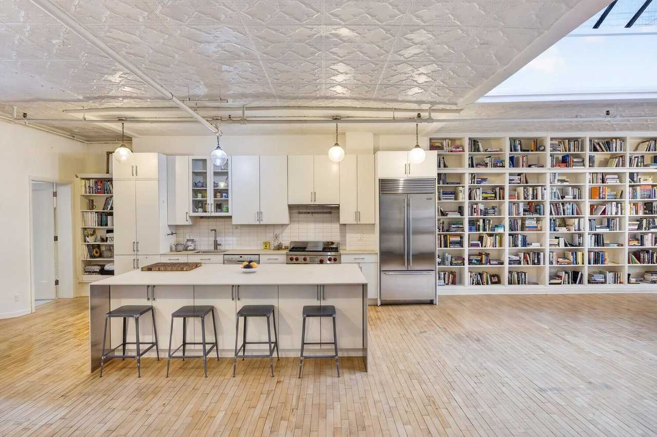 143 W 27th St - Photo 3 of 10