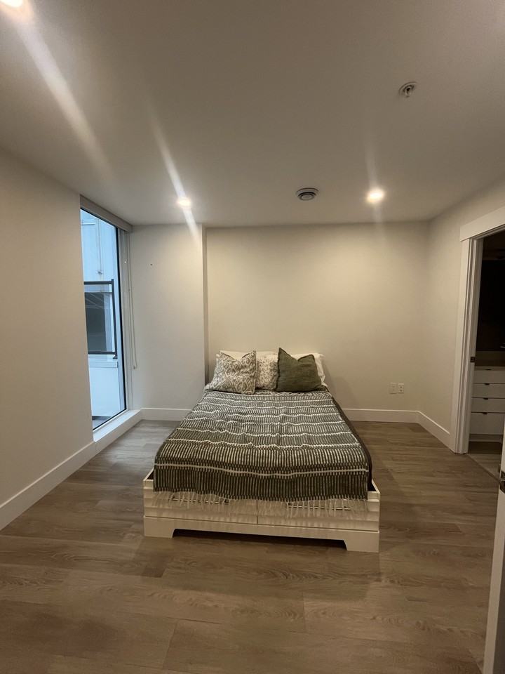 1474 Brenton Street #208 - Photo 7 of 12