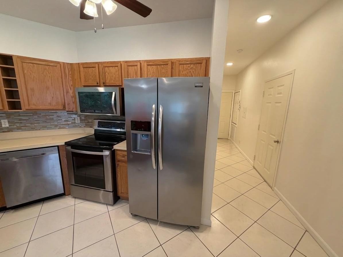 8317 Mulligan Cir - Photo 6 of 20