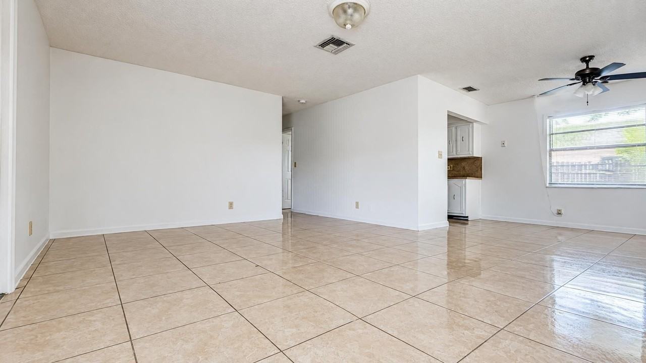 3970 Nw 31st Ter #4 - Photo 3 of 13