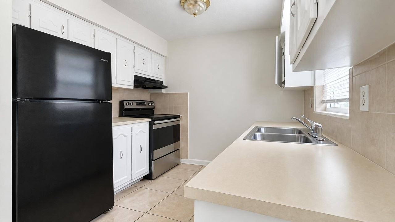 3970 Nw 31st Ter #4 - Photo 6 of 13