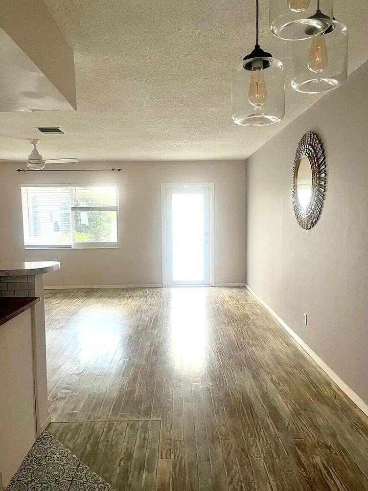 1521 Sw 1st Ter #2 - Photo 4 of 13