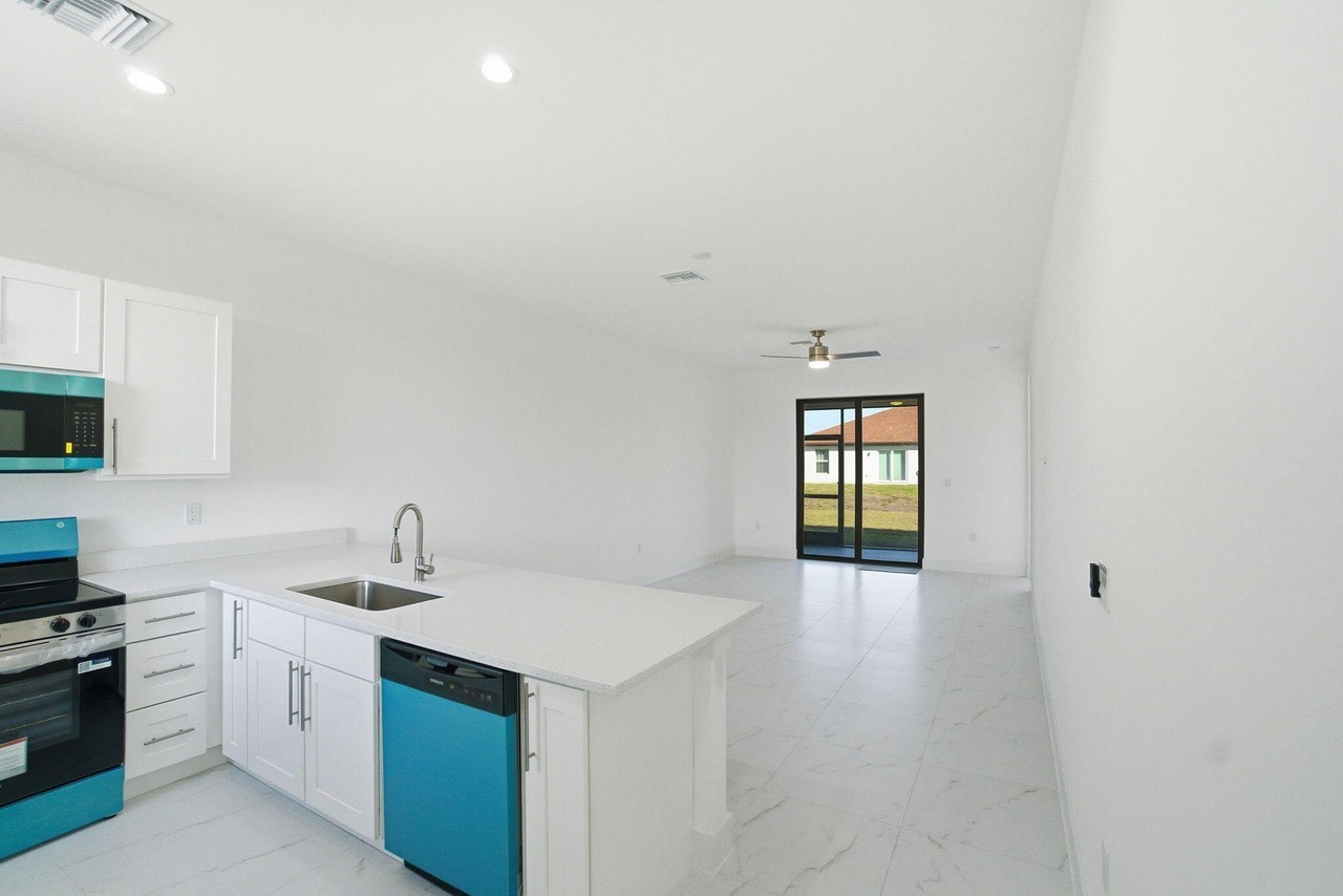 259 Grant Blvd - Photo 3 of 18