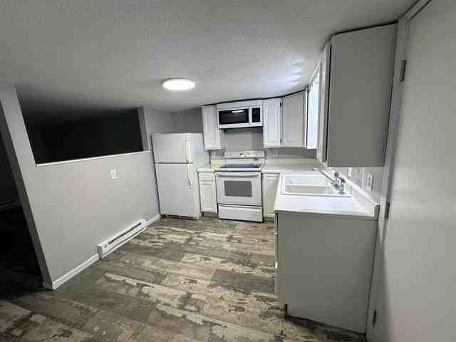 128 Broadway - Photo 5 of 9