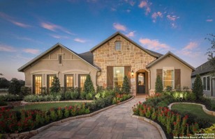 featured image of 1362 Oaklawn Dr