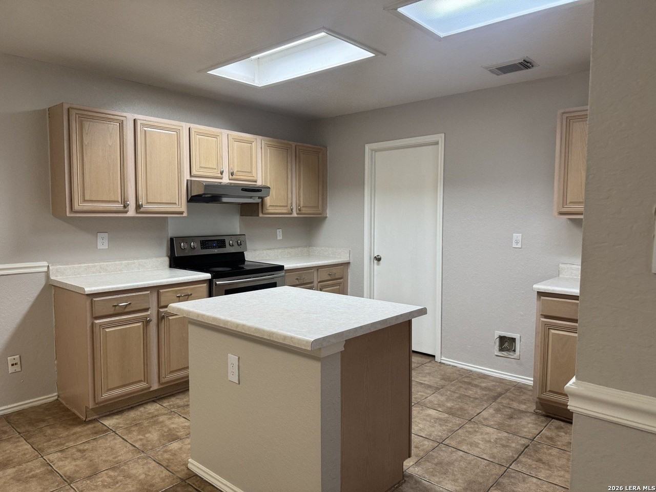 5663 Lovett Oaks - Photo 7 of 13