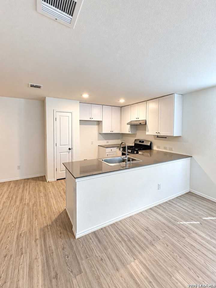 6029 Vestige Bnd - Photo 4 of 5