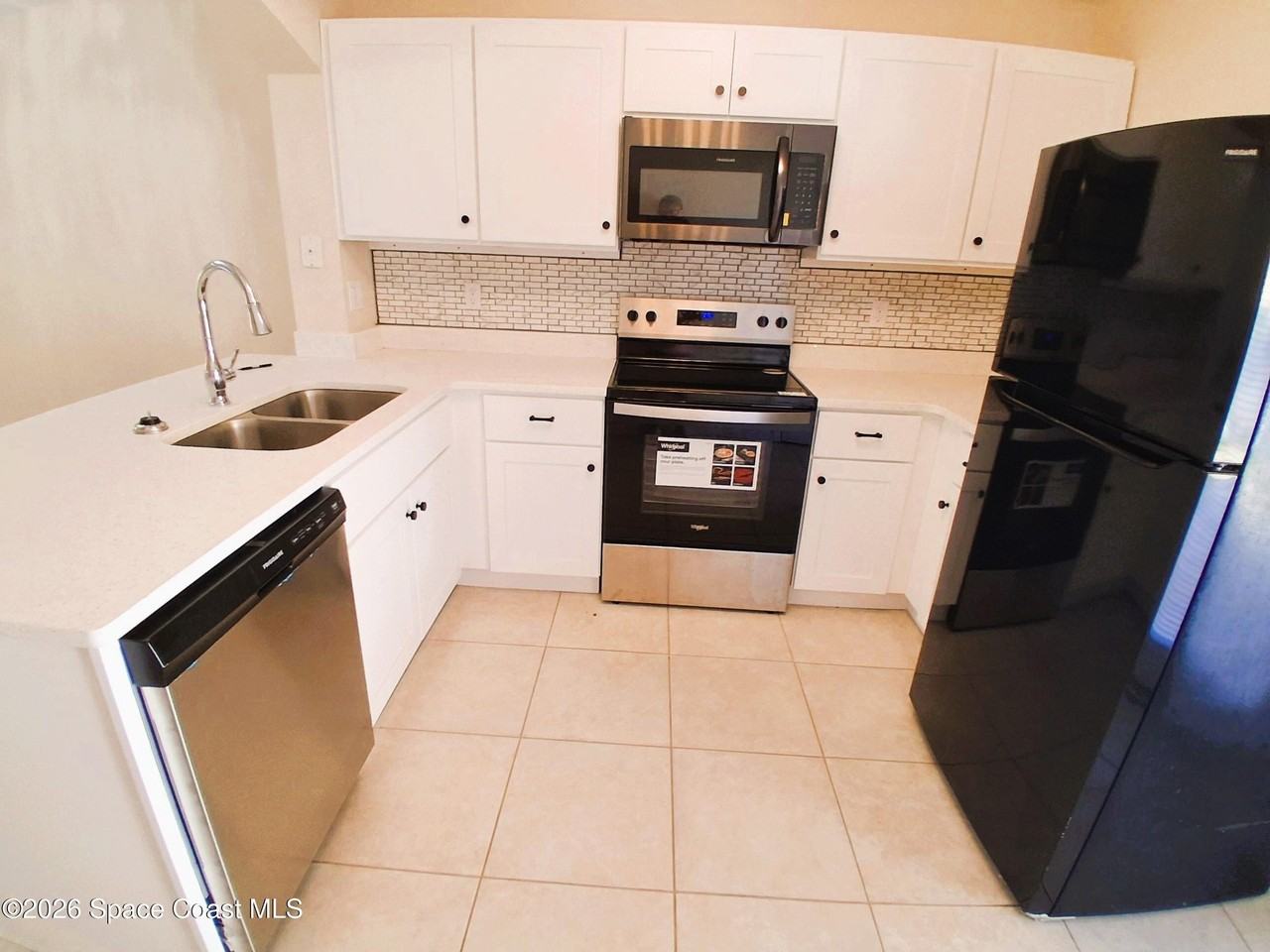 895 Luminary Cir #105 - Photo 7 of 47