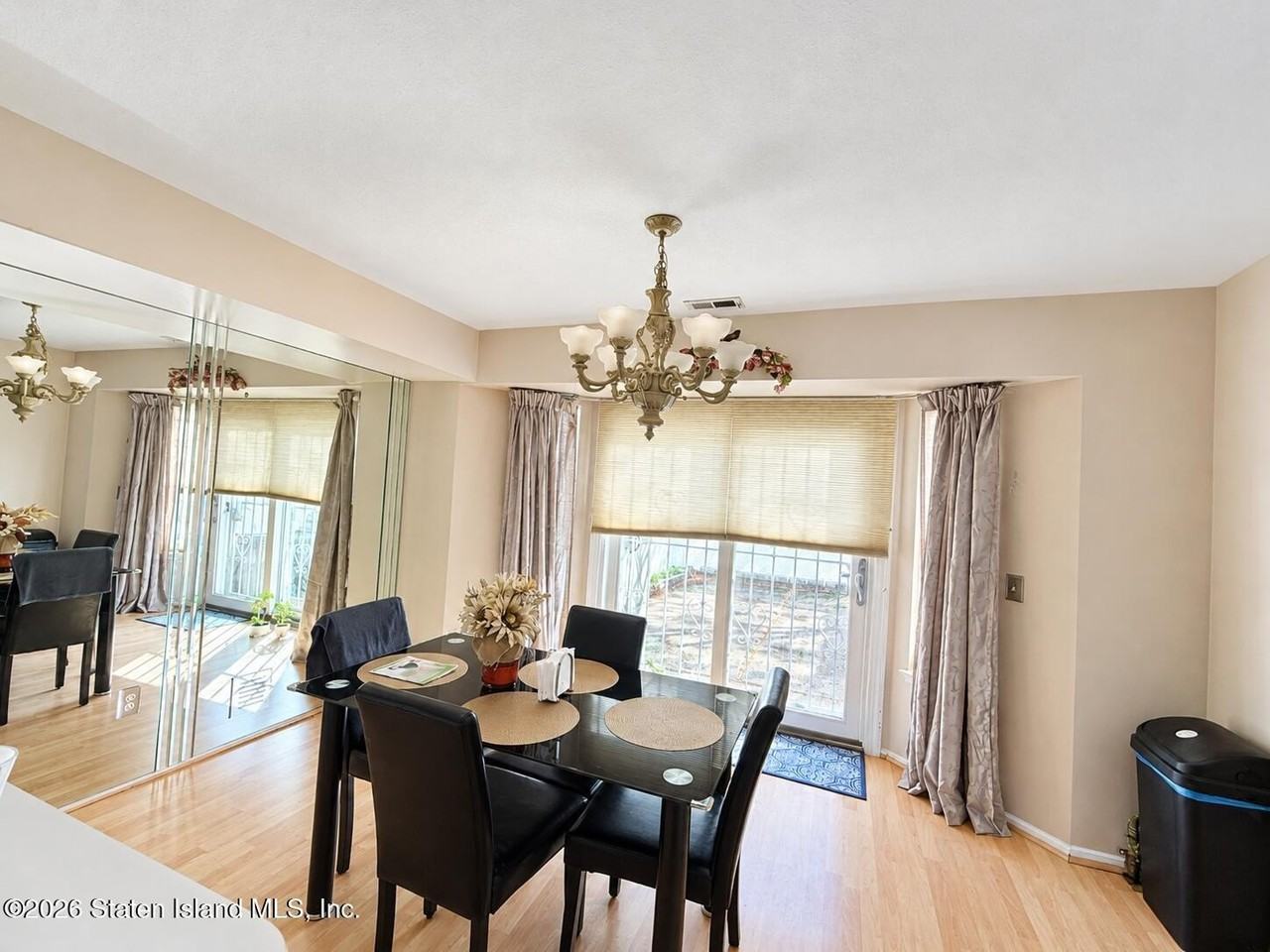 18 Heather Ct - Photo 5 of 10