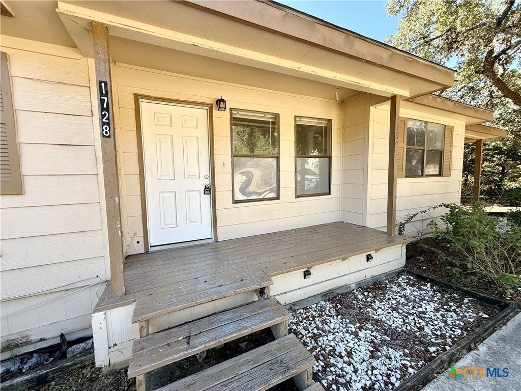 1728 Colleen Dr - Photo 3 of 21