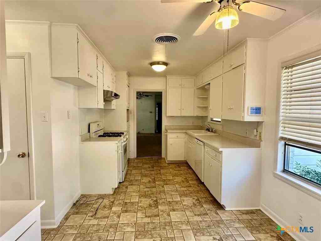 2508 N 11th St - Photo 4 of 14