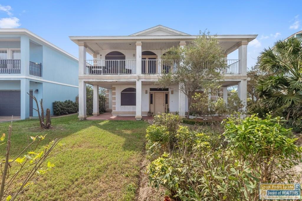 813 N Shore Dr