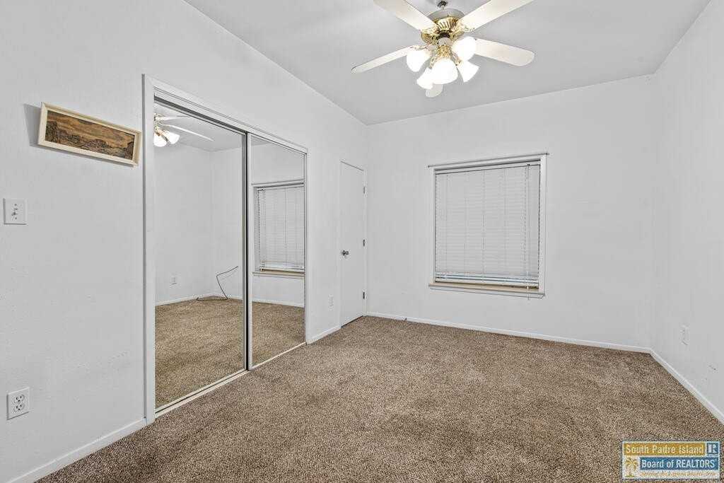 813 N Shore Dr - Photo 5 of 19
