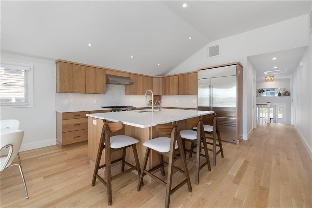 76 Warren Ave - Photo 7 of 47