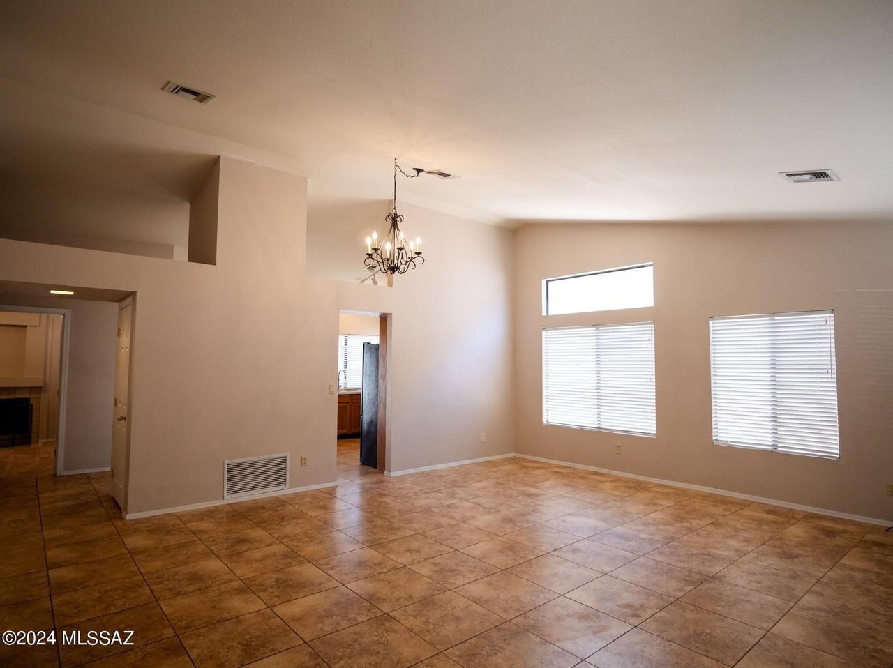 5471 N Via Umbrosa - Photo 3 of 38