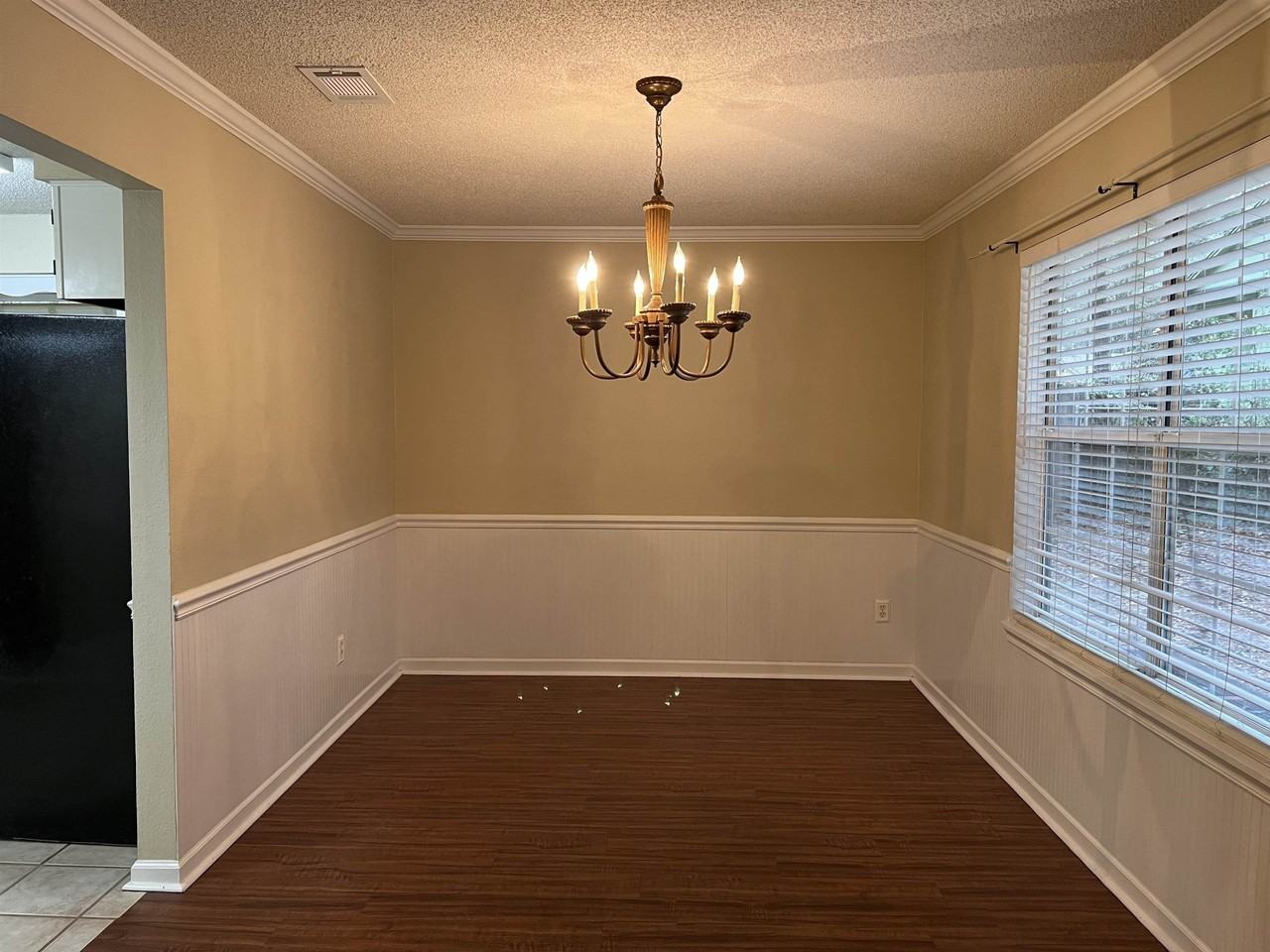 8653 Oak Forest Trl - Photo 6 of 18