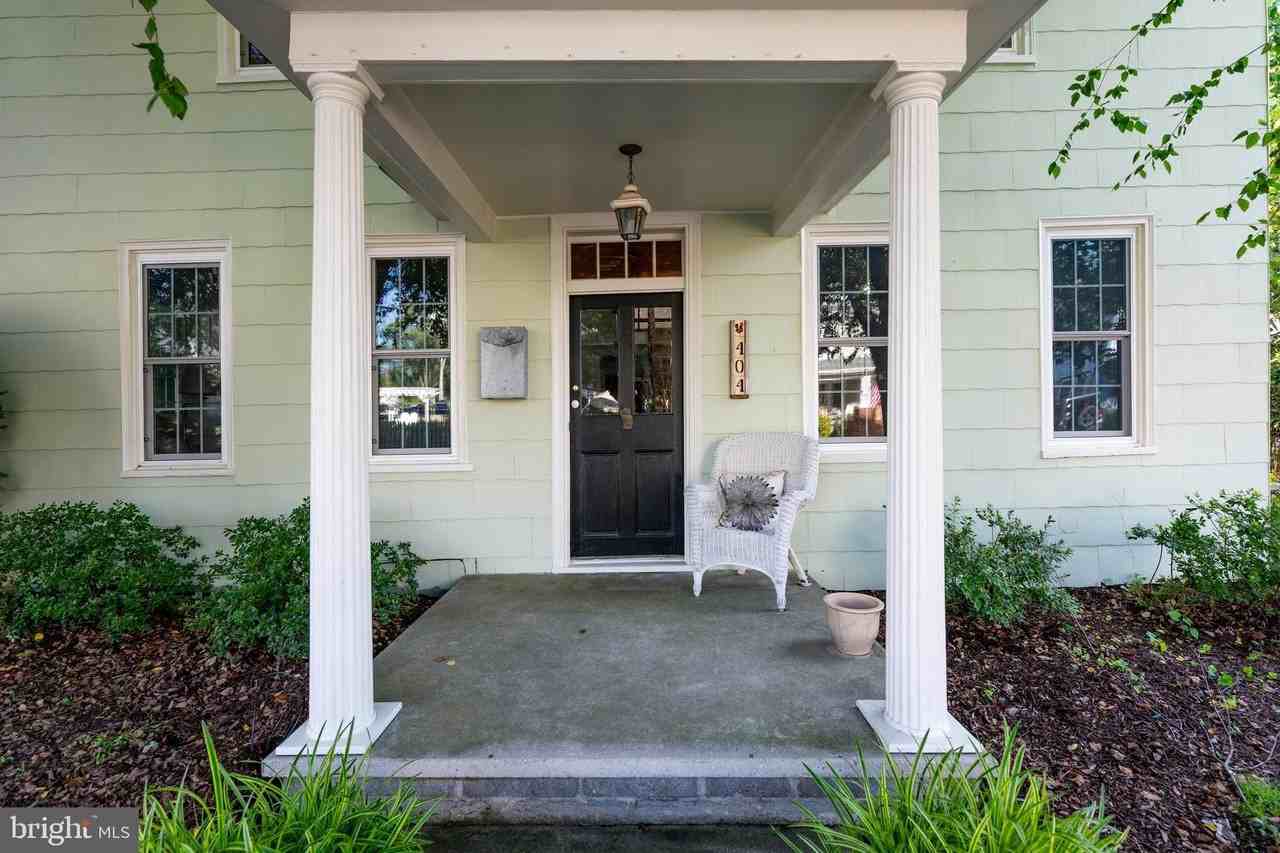 404 Union St - Photo 3 of 36