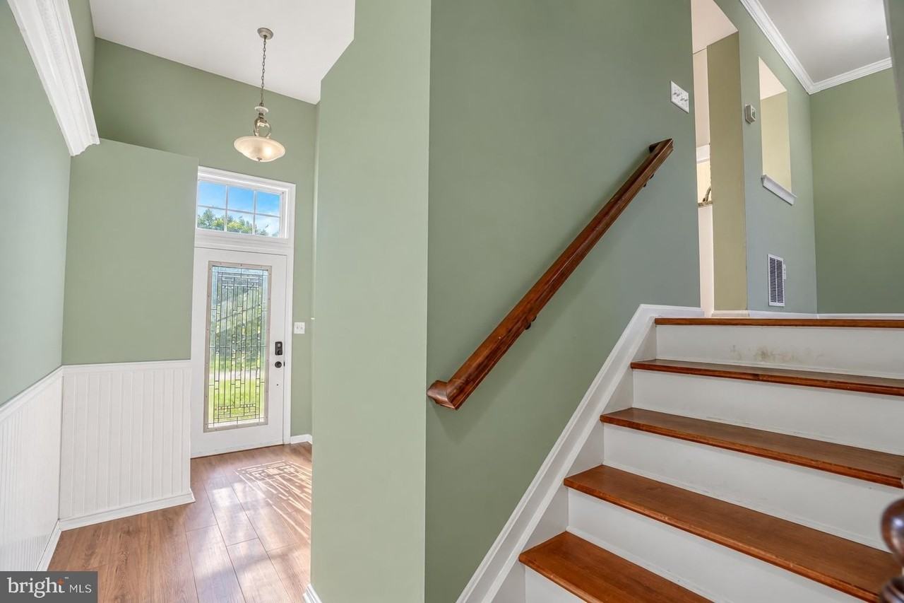 1346 Cox Cove Ct - Photo 3 of 28