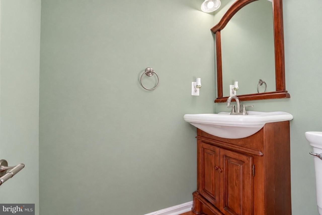 1346 Cox Cove Ct - Photo 5 of 28