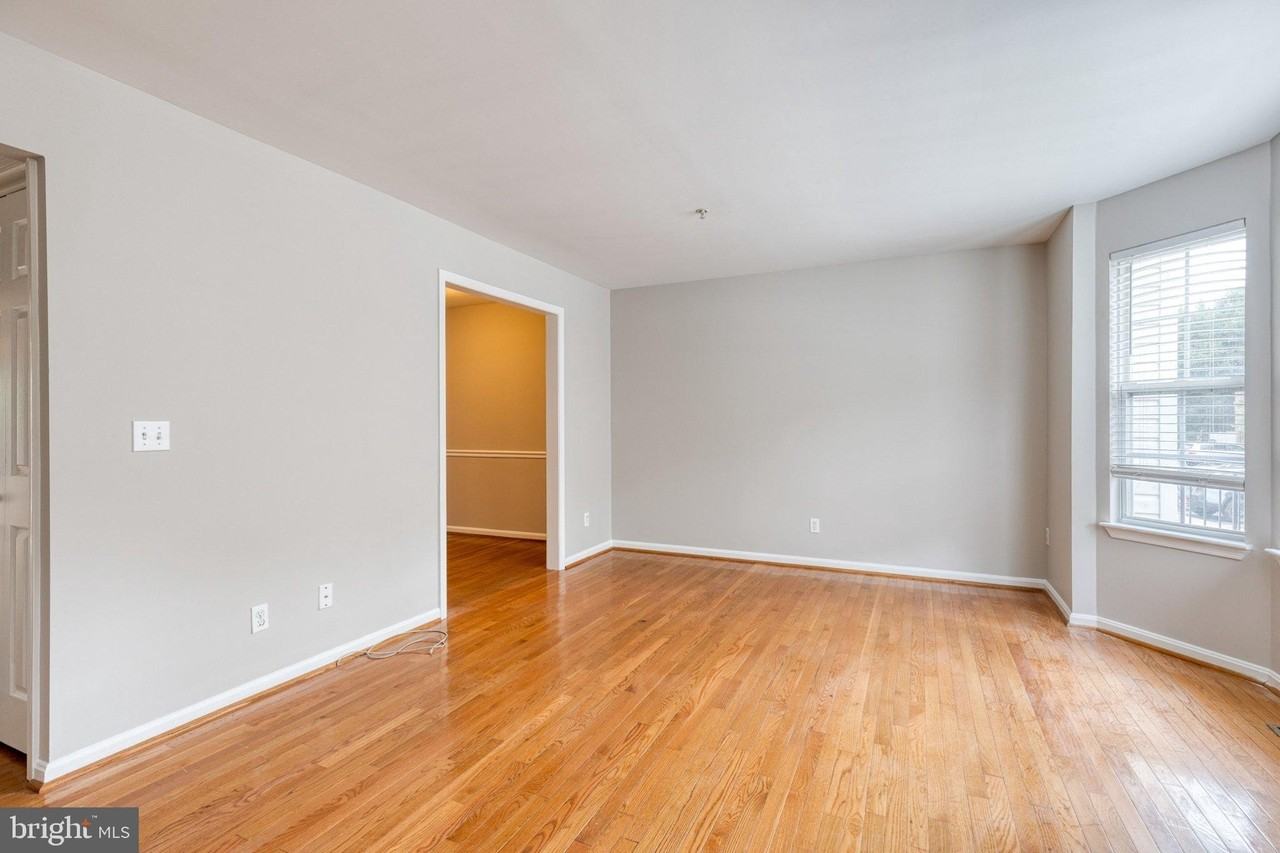 149 Langdon Farm Cir - Photo 2 of 25