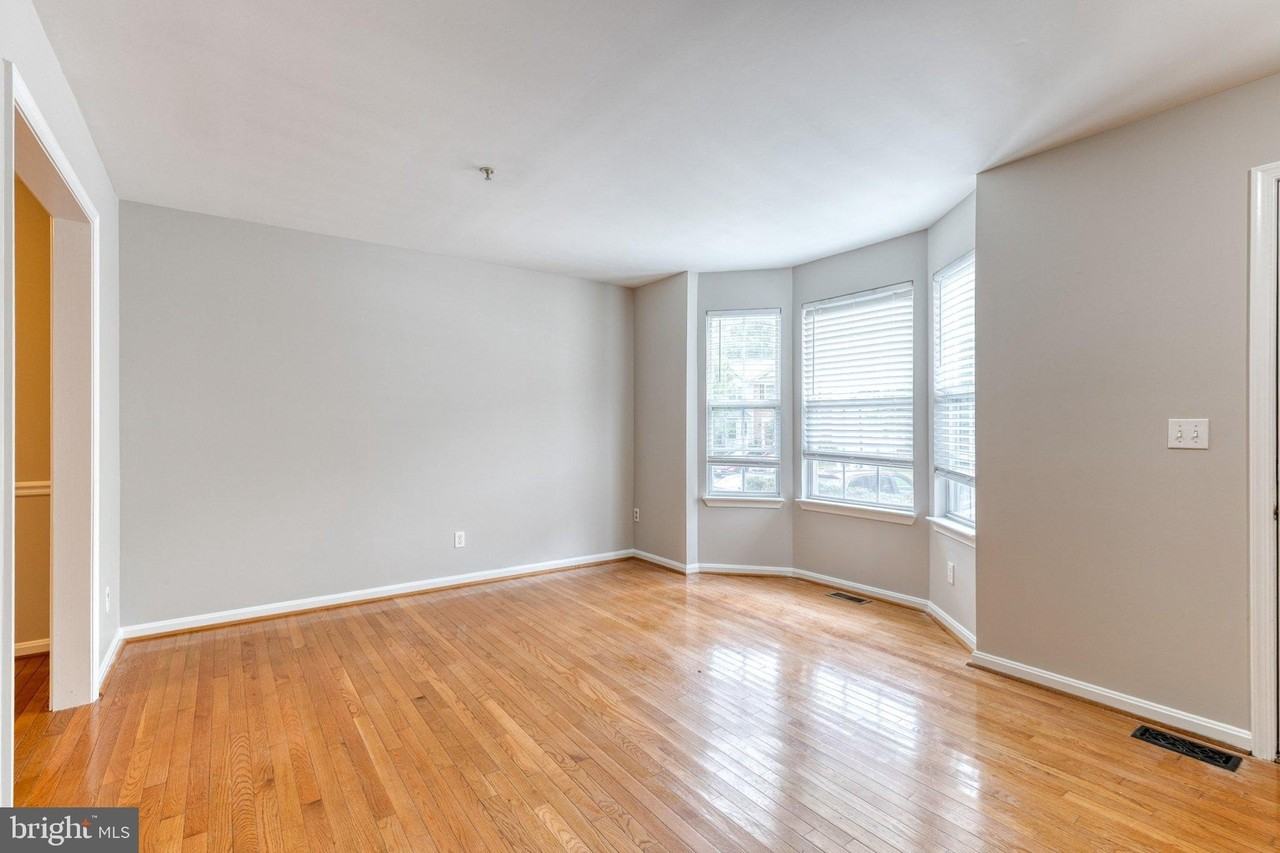 149 Langdon Farm Cir - Photo 3 of 25