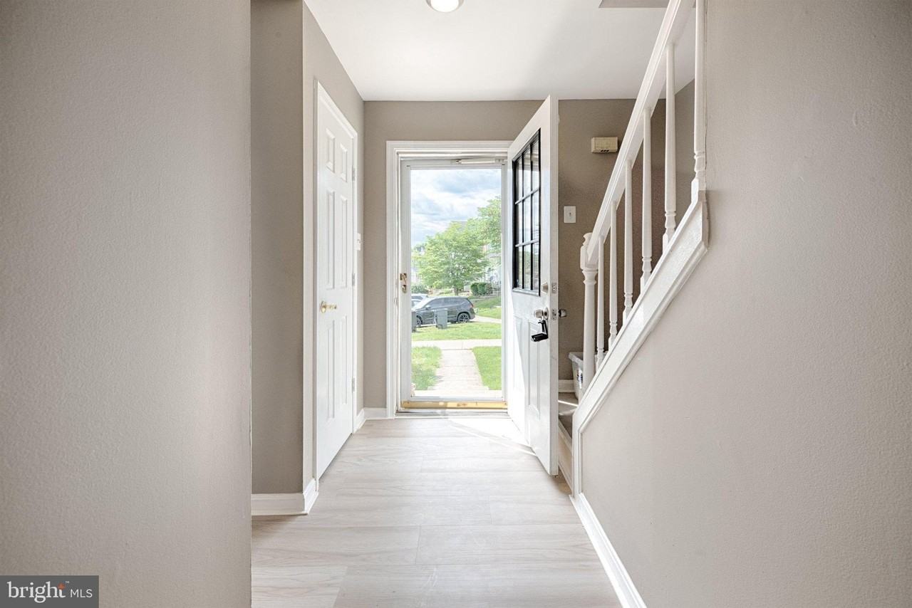 1848 Bramble Brook Ln - Photo 2 of 26