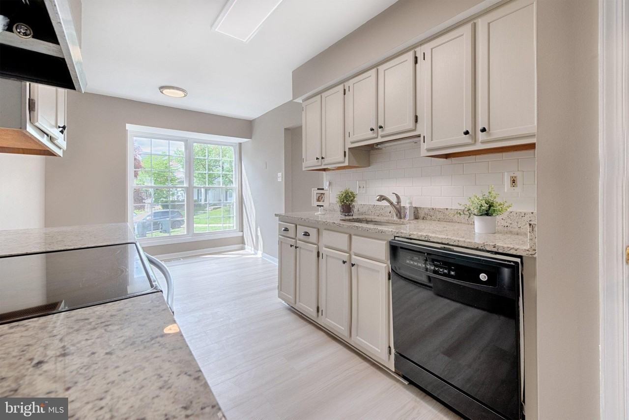 1848 Bramble Brook Ln - Photo 6 of 26