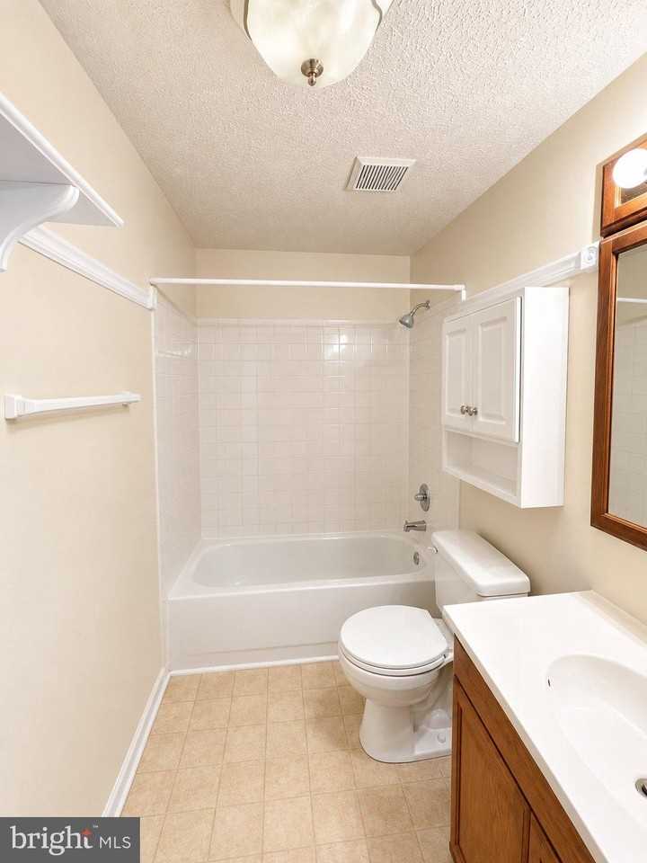 9517 Donnan Castle Ct - Photo 7 of 10