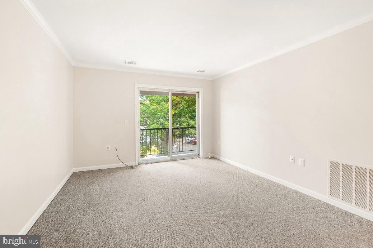 18328 Streamside Dr #301 - Photo 6 of 49
