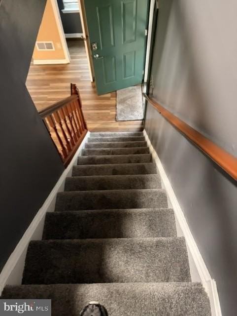 1835 Cedarwood Ct - Photo 6 of 11
