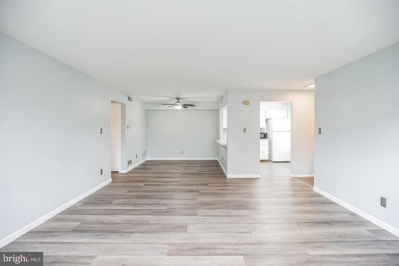 207 Sedgefield Dr - Photo 5 of 17